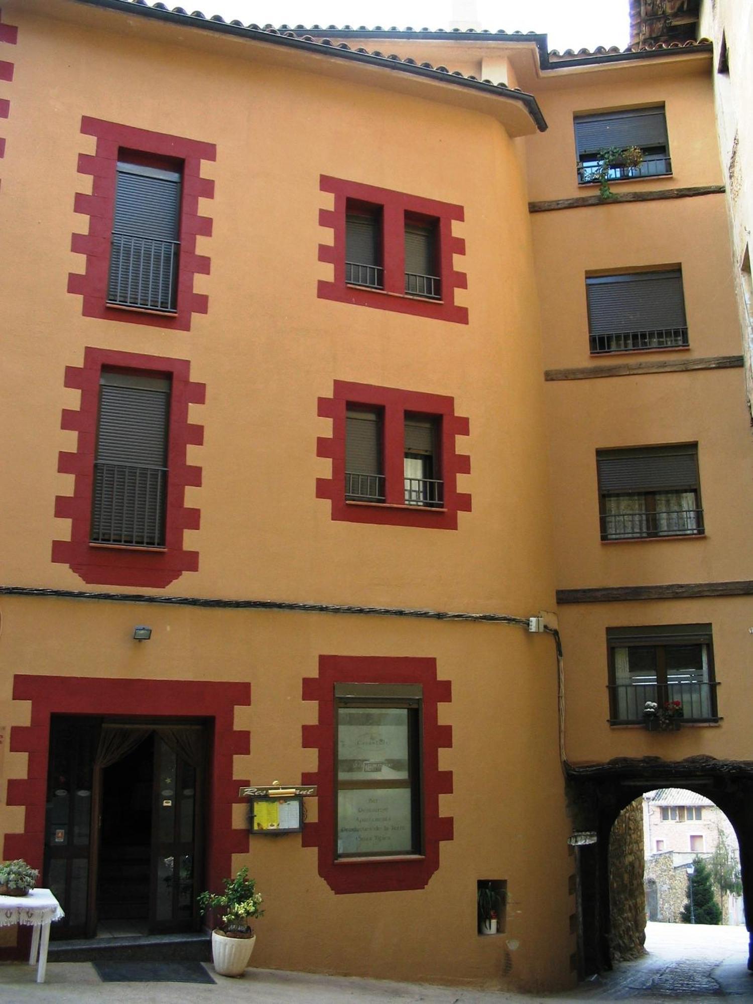 Estudios Casa Lola De Talarn Exterior photo